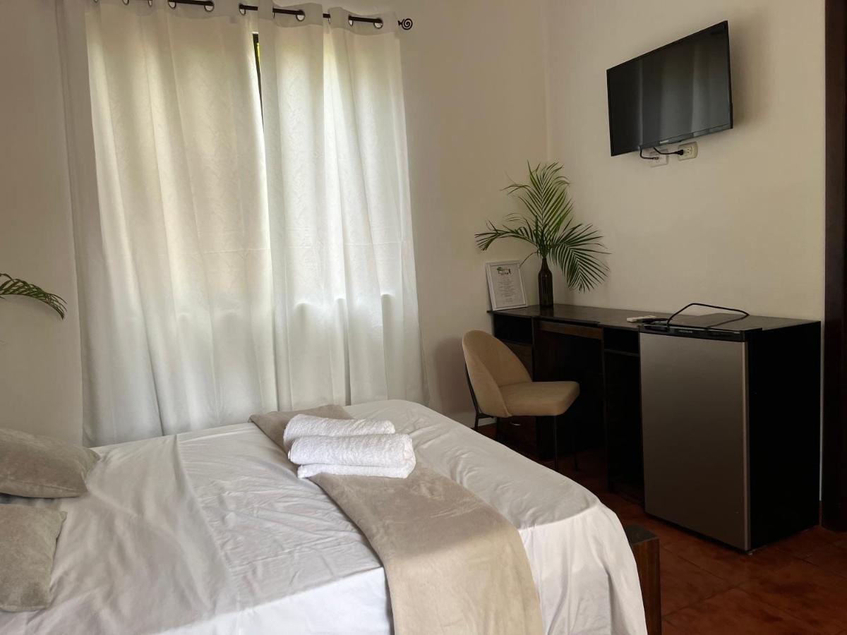 La Jungla Bed & Breakfast Puerto Carrillo Dış mekan fotoğraf
